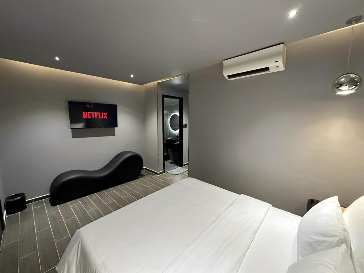 Midas Hotel 2 Ho Chi Minh City Exterior photo